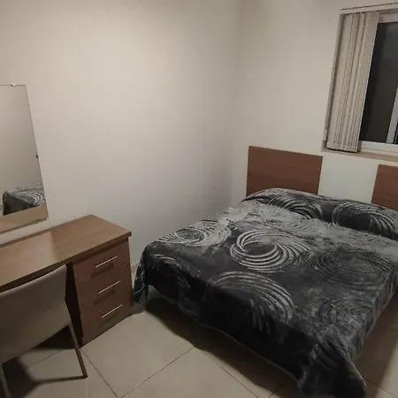 Alloggio in famiglia Private In A Big Aparment